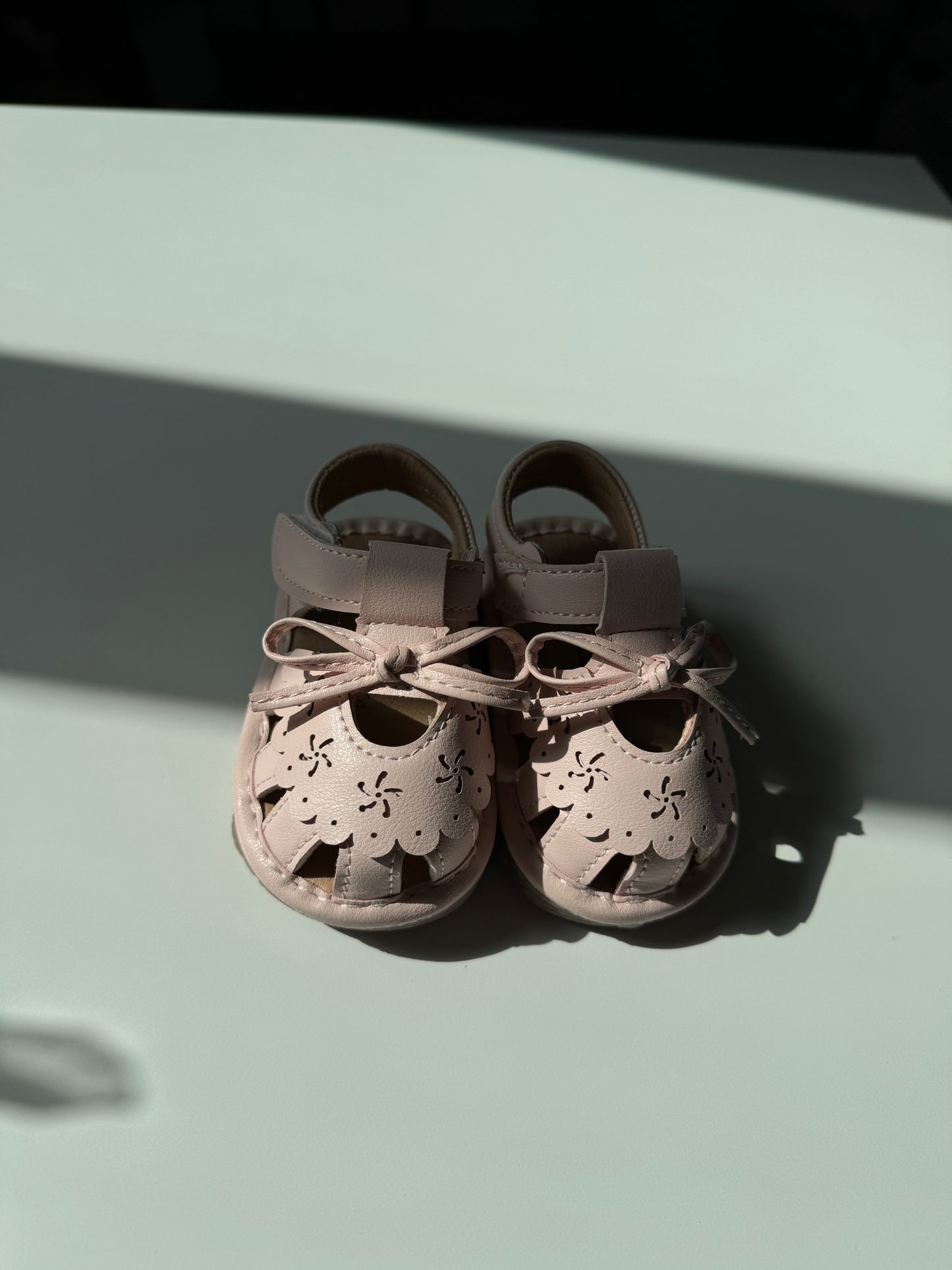 Sandale simili cuir bébé - Rose pâle