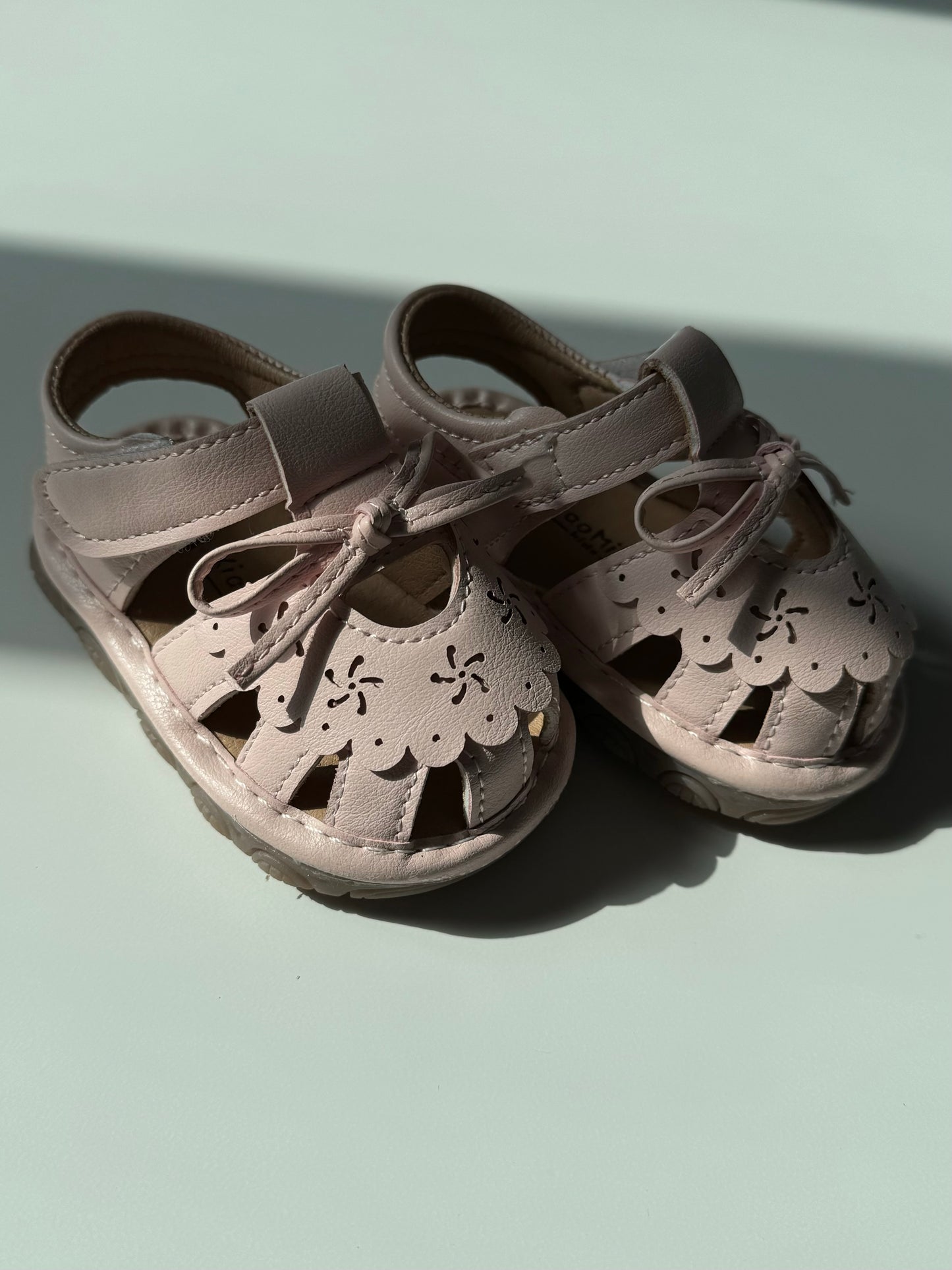 Sandale simili cuir bébé - Rose pâle